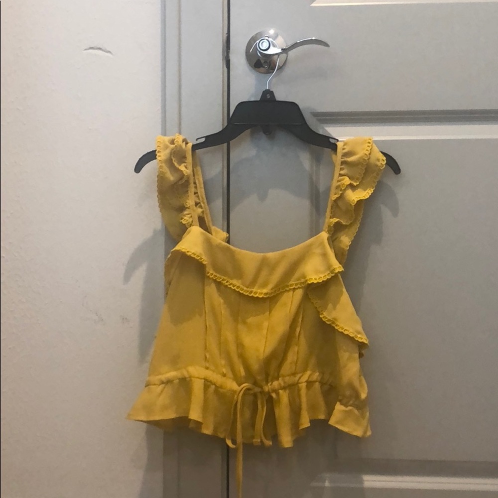 Cute Cropped Spring Top